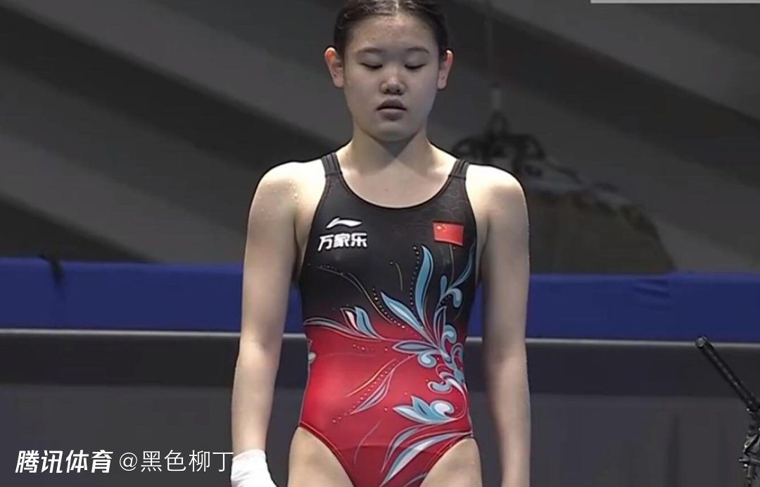 阳光下的男女